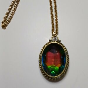 Elegant Multicolor Pendant Necklace